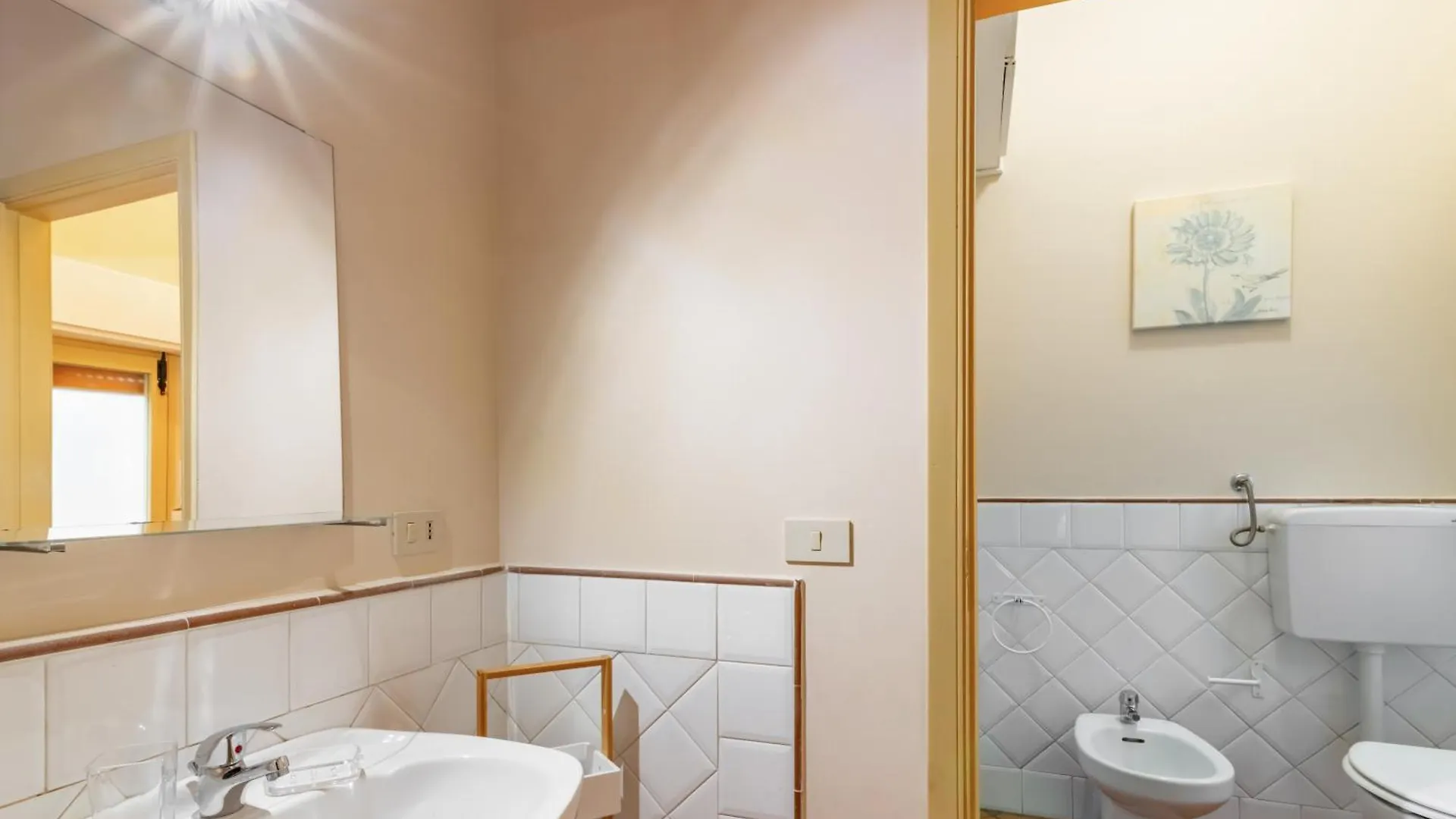 The Traveller'S House - Palermo Station Apartments Ιταλία